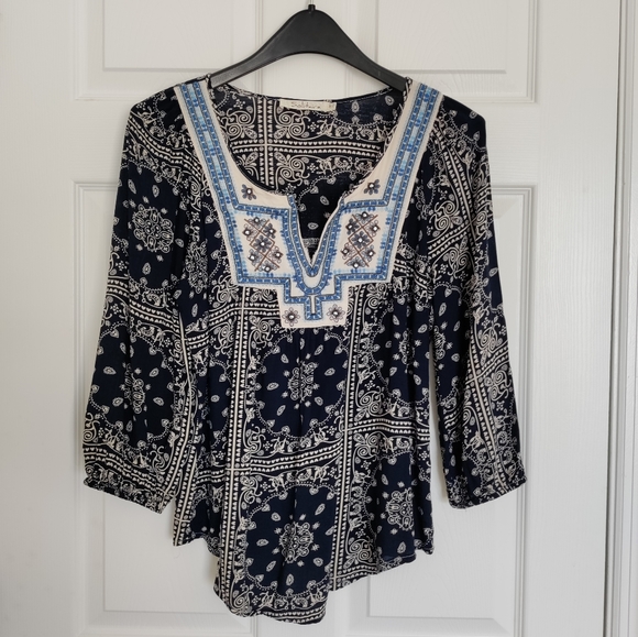 Solitaire Tops - SOLITAIRE Misses size M 3/4 sleeve peasant top